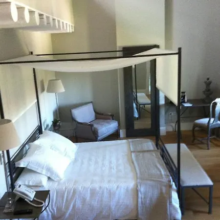 Otel Lasmargas Madrona